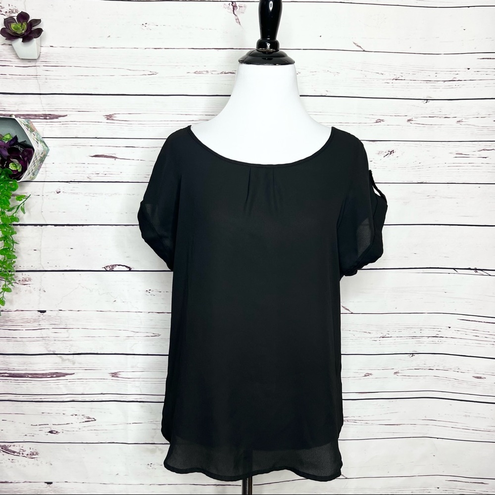 Mine Black Short Sleeve Blouse Top Size Medium